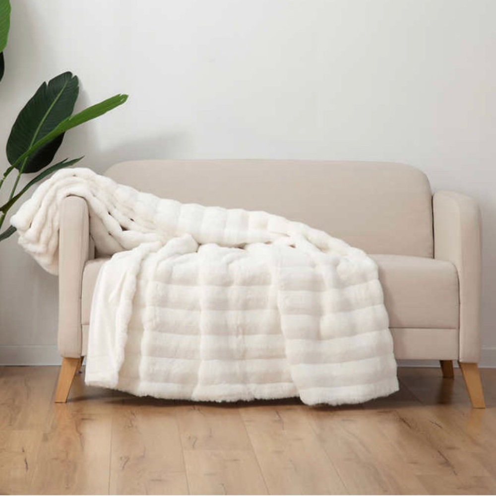 Berkshire Faux Fur Throw